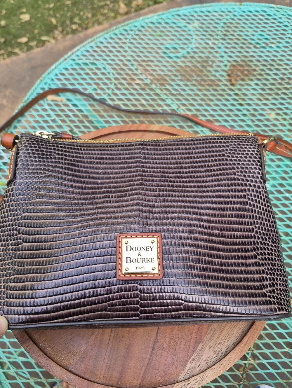 Dooney & Bourke Brown Lizard Embossed Leather Crossbody Bag Red Interior